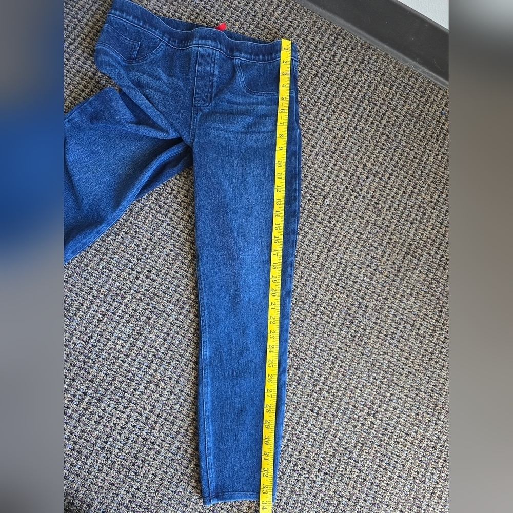 SPANX Blue Skinny Jeans with Subtle Fading - Picture 8 of 9